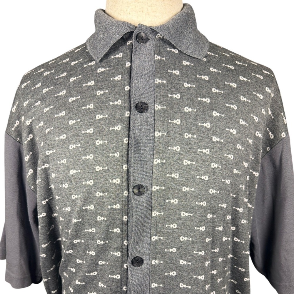 Hard Rock Hotel Las Vegas Mens XL Gray Guitar Print Button Up Knit Shirt‎